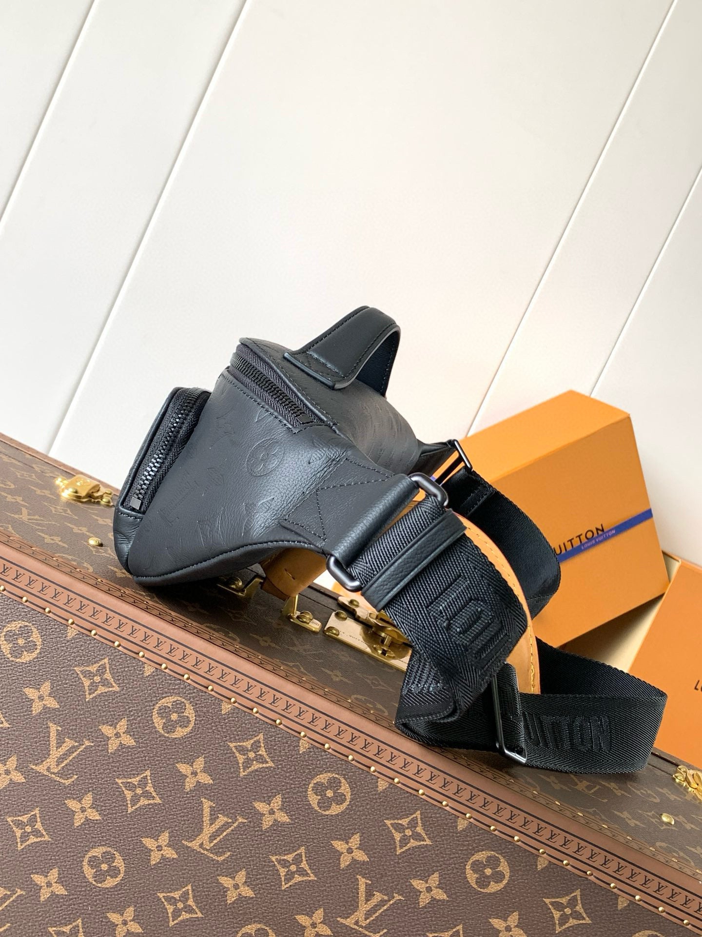 BANANE LOUIS VUITTON