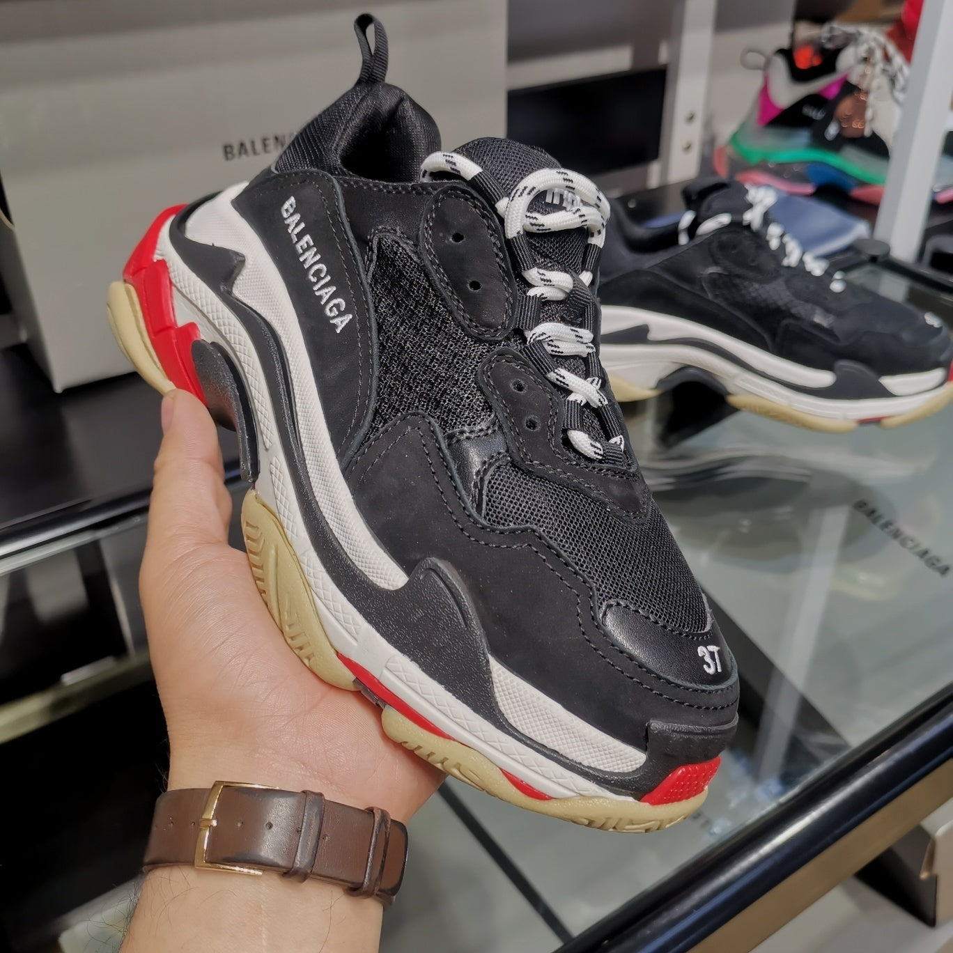BALENCIAGA TRIPLE S x NOIR GRIS ROUGE