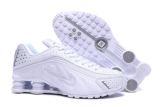 NIKE SHOX R4