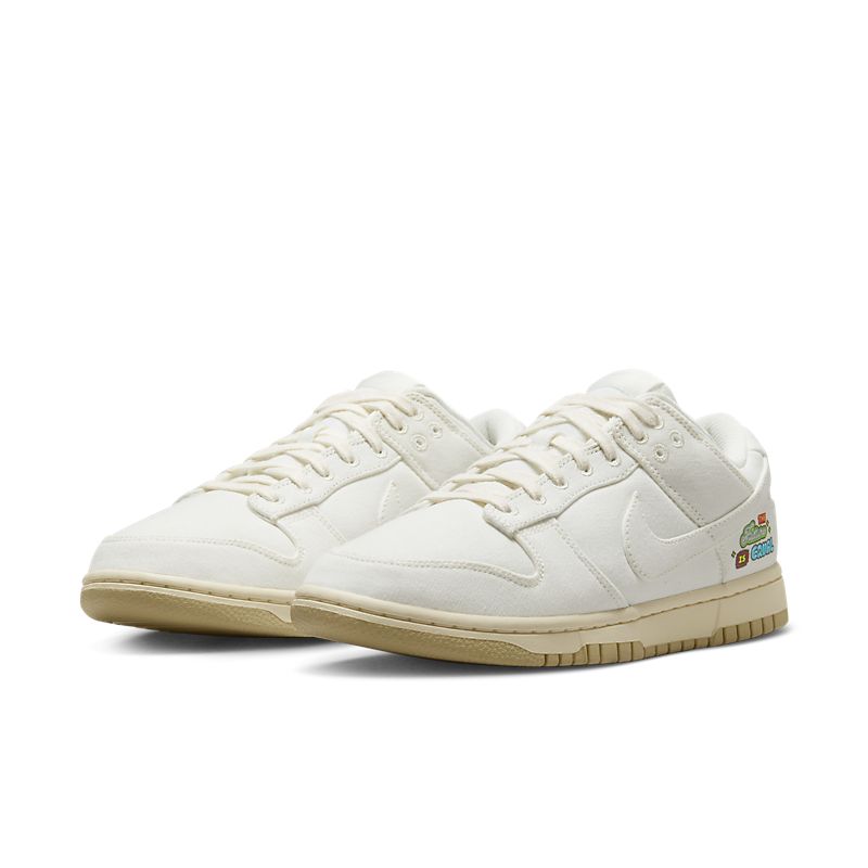 NIKE Dunk Low The Future Is Equal