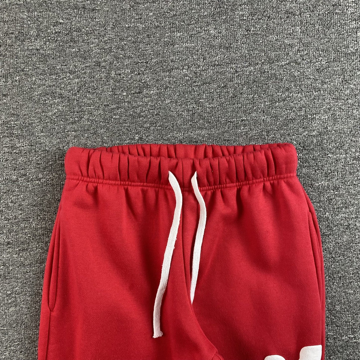 PANTALON DE SURVÊTEMENT SYNA WORLD ROUGE