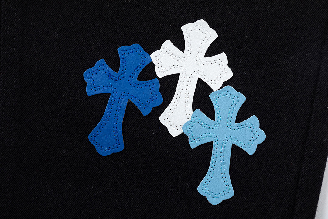 JEAN NOIR AVEC PATCH CROIX BLEUE CHROME HEARTS