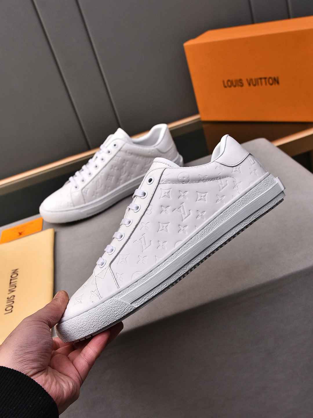 Sneaker LOUIS VUITTON Rivoli BLANC
