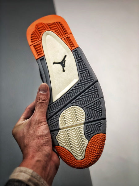 Air Jordan 4 Rerto SE“Starfish”