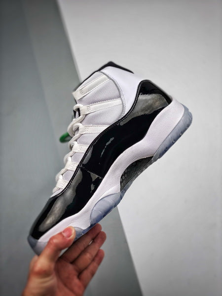 Air Jordan 11 "Concord"