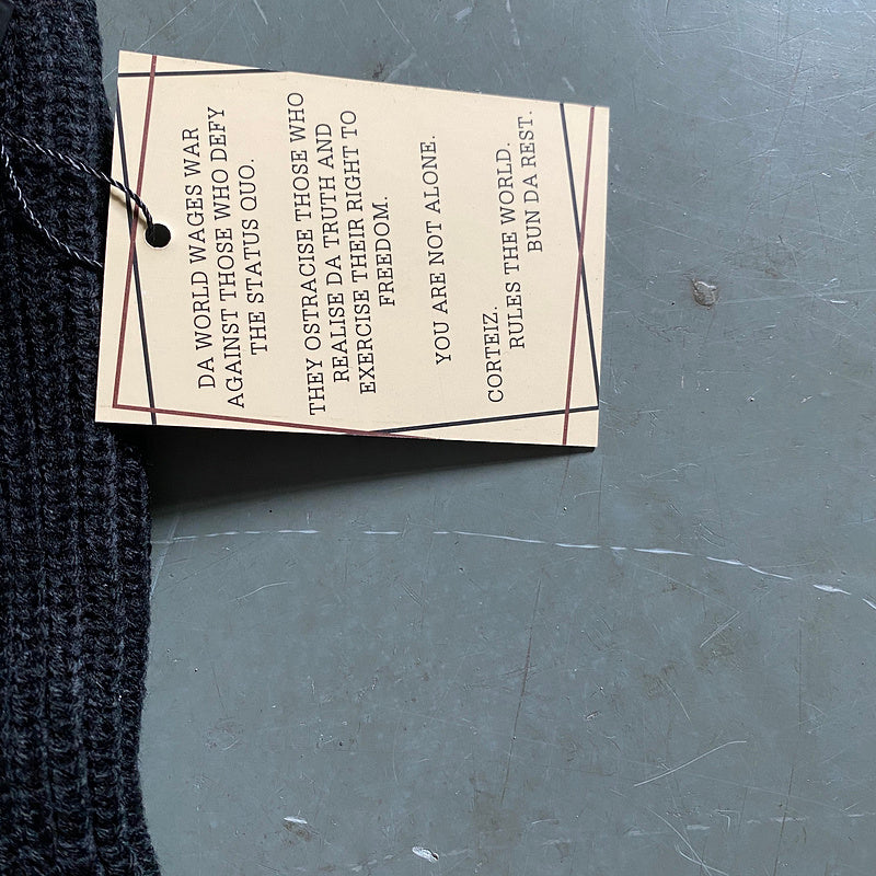 CAGOULE EN TRICOT CORTEIZ NOIR BLANC