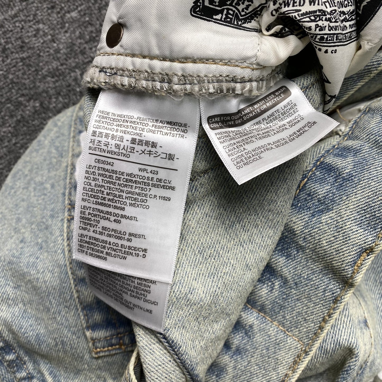 Jean Denim Tears x Levi's sale délavé clair