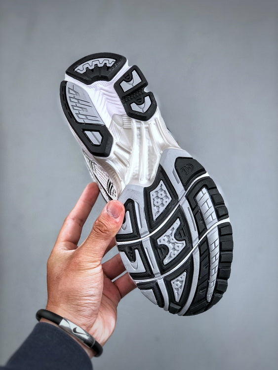 Asics GEL- KAYANO 14