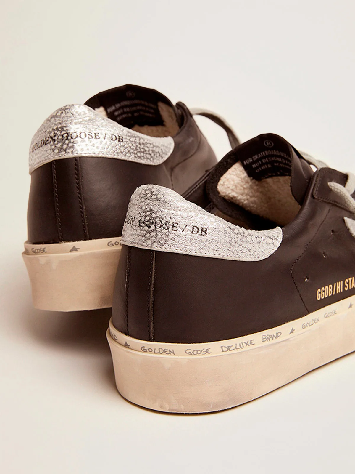 GOLDEN GOOSE Star Sneakers In Black Leather With Silver Laminated Leather Star