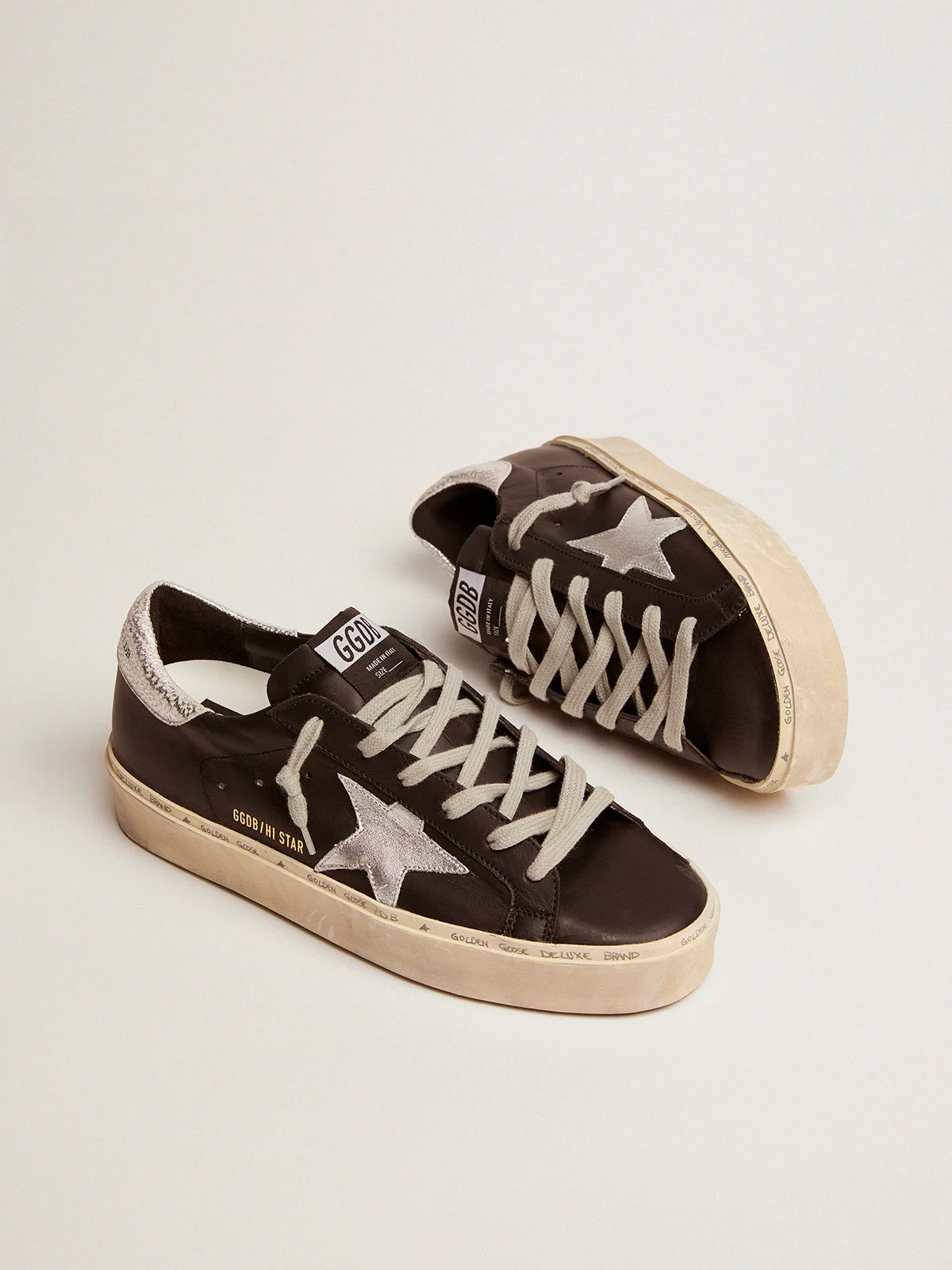 GOLDEN GOOSE Star Sneakers In Black Leather With Silver Laminated Leather Star