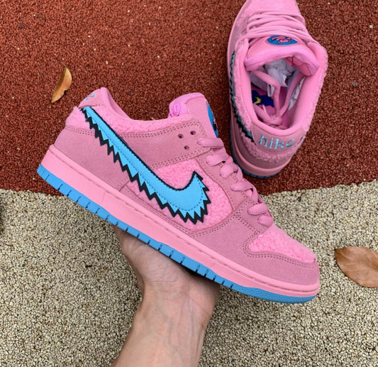 SB Dunk Low Grateful Dead Bears Pink