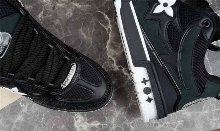 LOUIS VUITTON LV SKATE SNEAKER NOIR ET BLANC