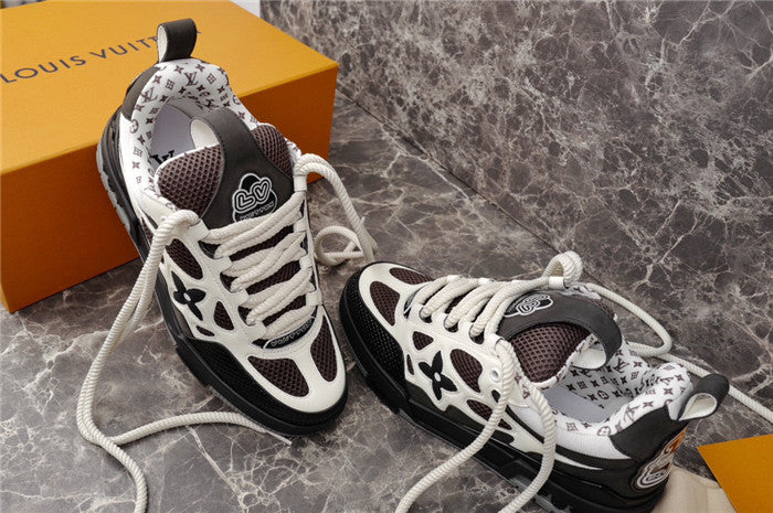 LOUIS VUITTON SKATE SNEAKER WHITE BLACK
