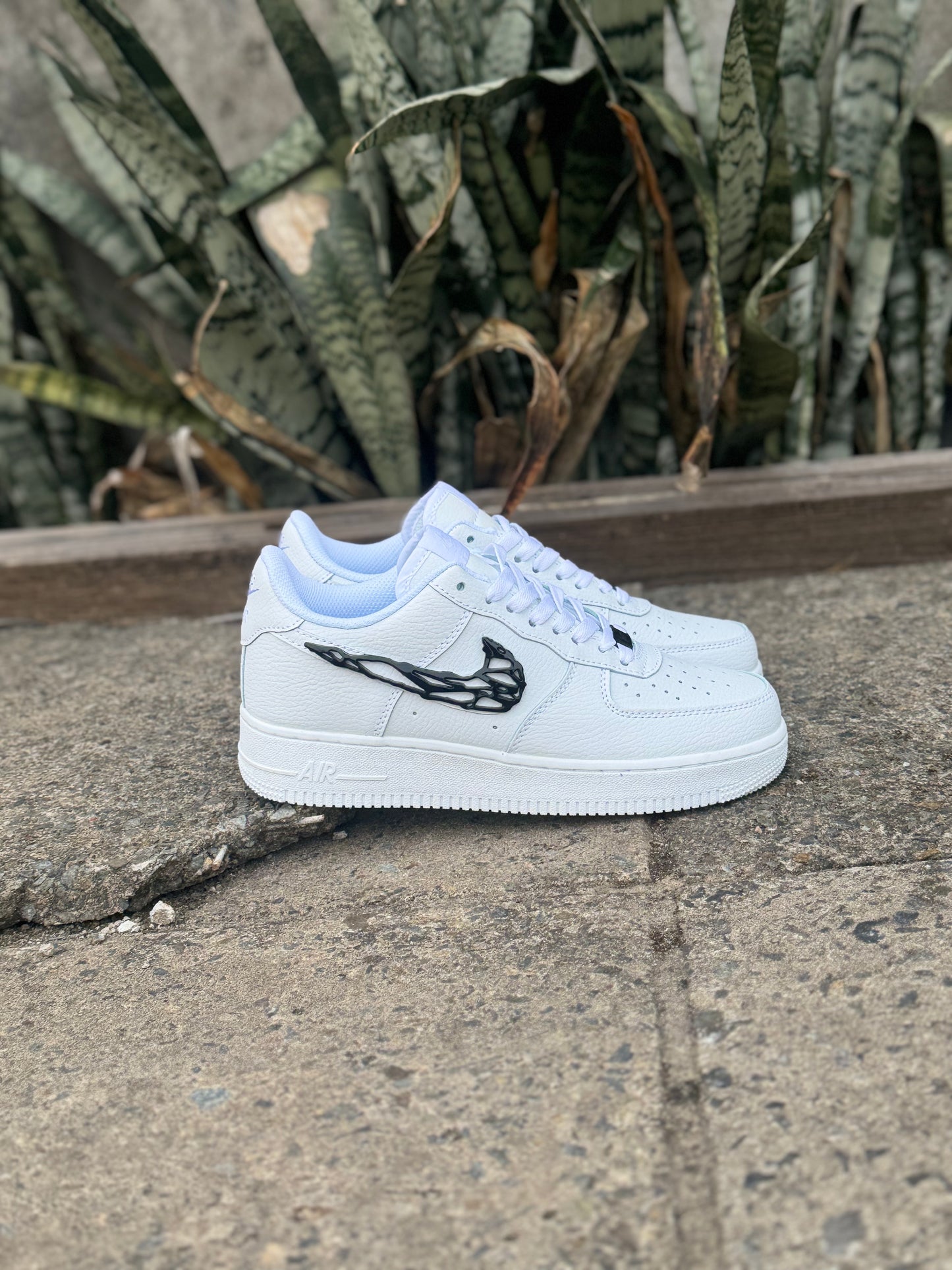 Nike Air Force 1 Low "Liquid Metal pink Swoosh"