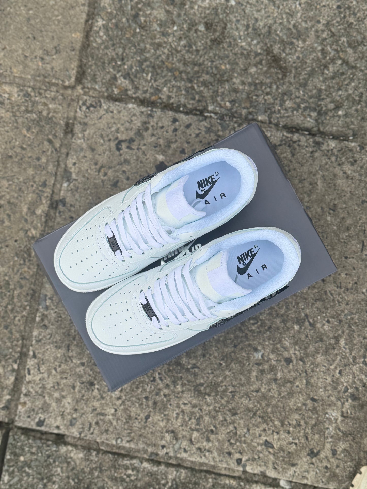 Nike Air Force 1 Low "Liquid Metal pink Swoosh"