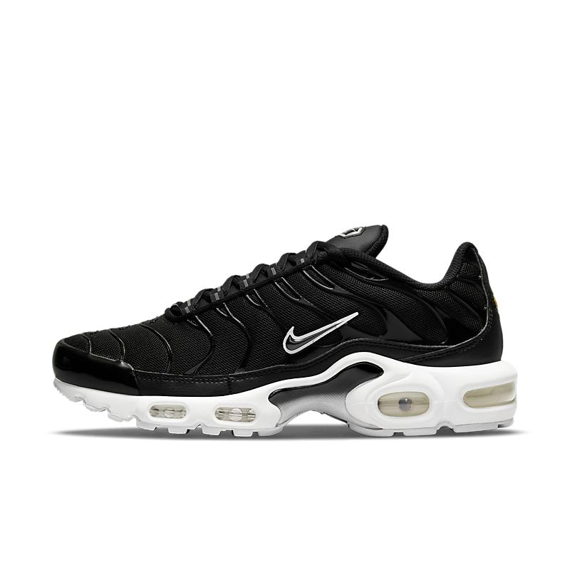Nike Air Max Plus Black and white