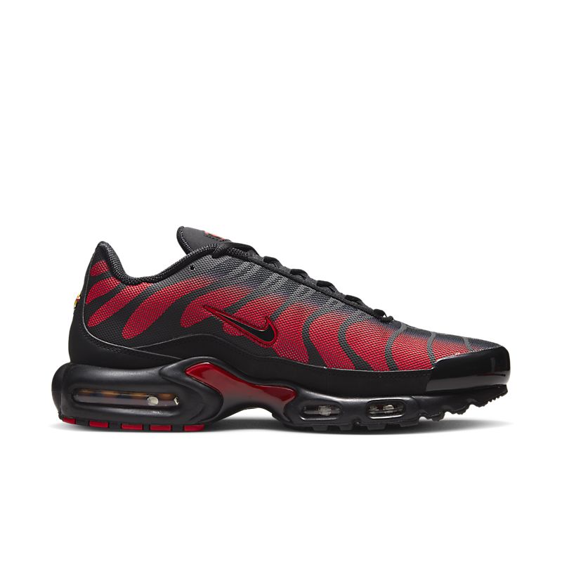 Nike Air Max Plus "Black/University Red"