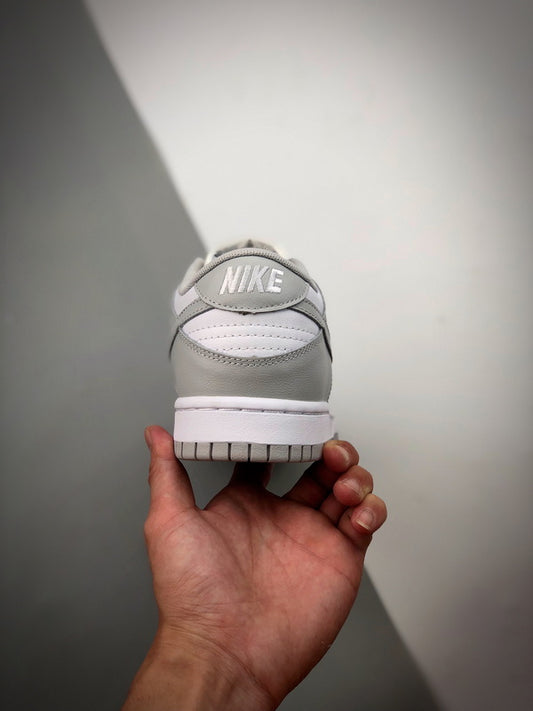 NIKE Dunk Low "Photon Dust"