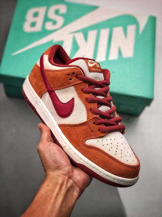 NIKE Dunk Low "Russet Cedar"