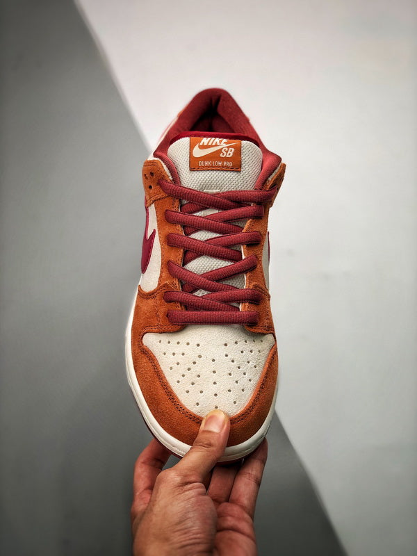 NIKE Dunk Low "Russet Cedar"