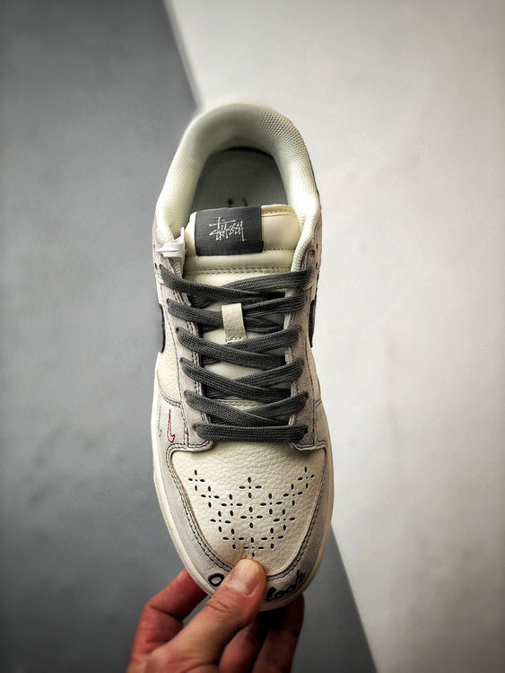 NIKE Dunk Low x Stüssy "On Block at a Time"