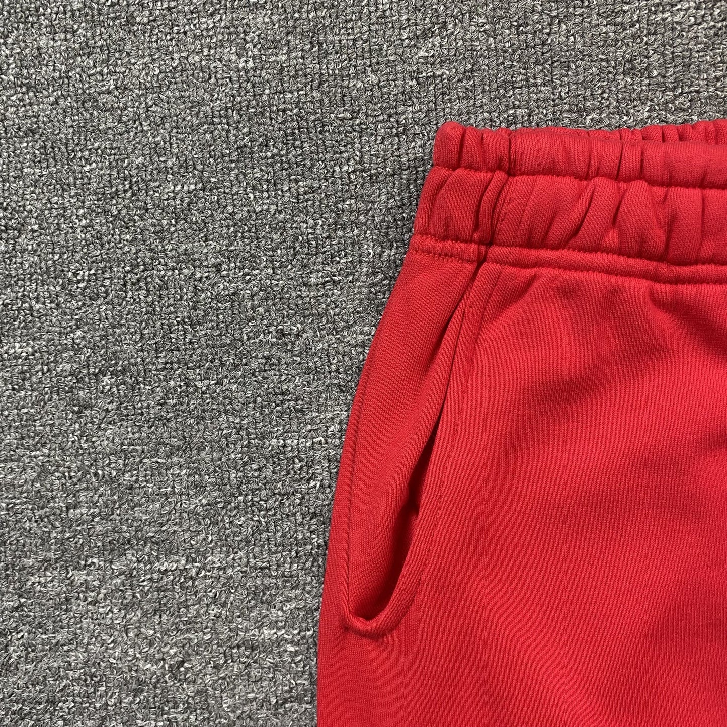 PANTALON DE SURVÊTEMENT SP5DER BELUGA ROUGE