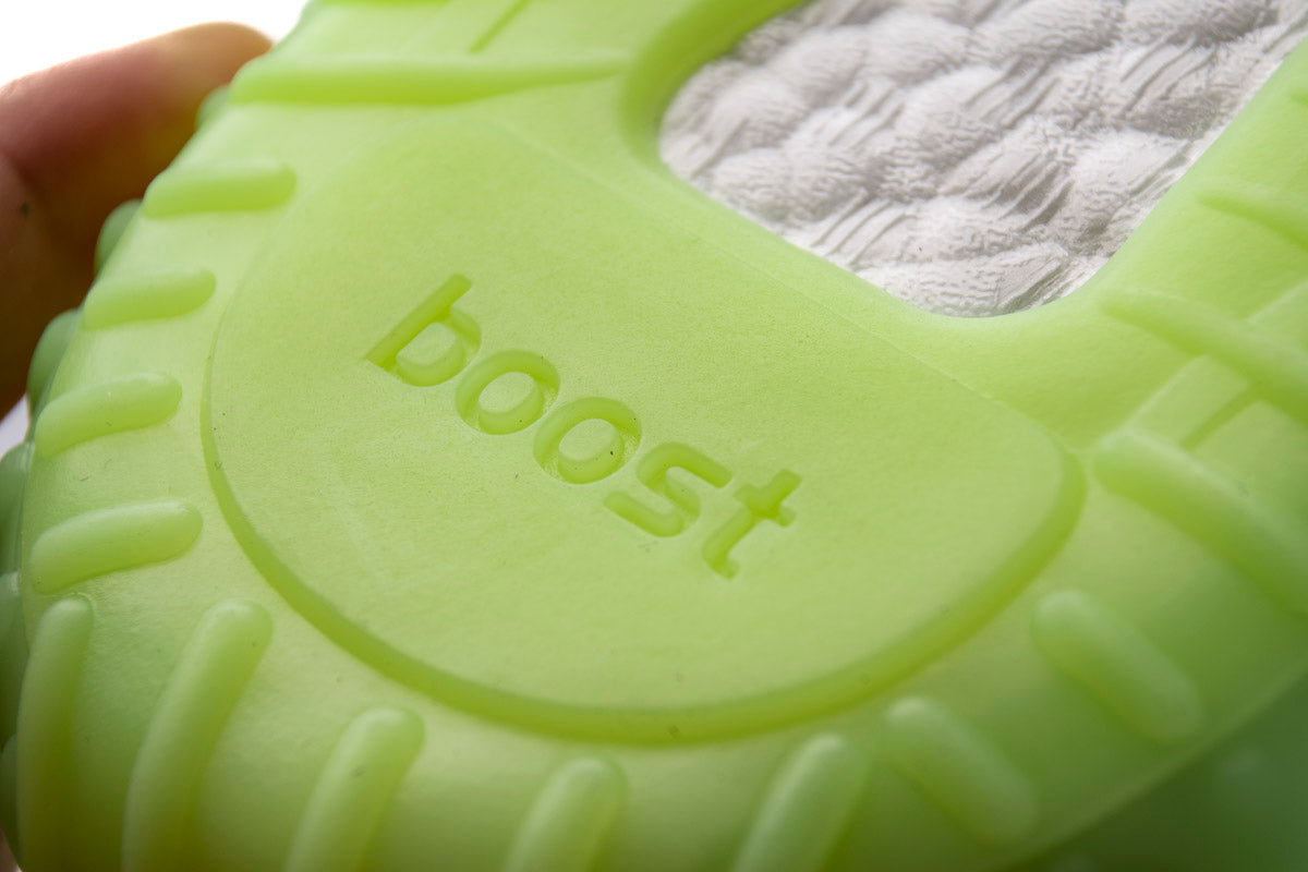 Yeezy Boost 350 V2 "Glow In The Dark"