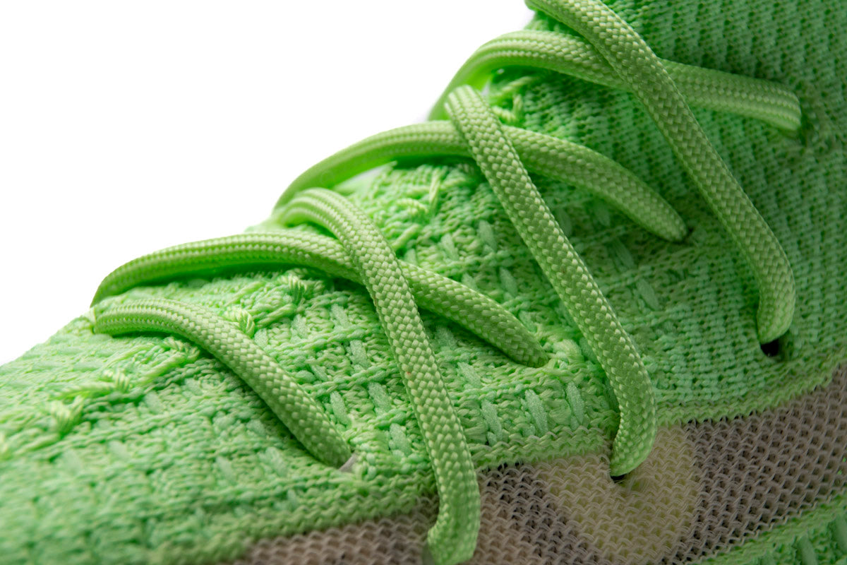 Yeezy Boost 350 V2 "Glow In The Dark"