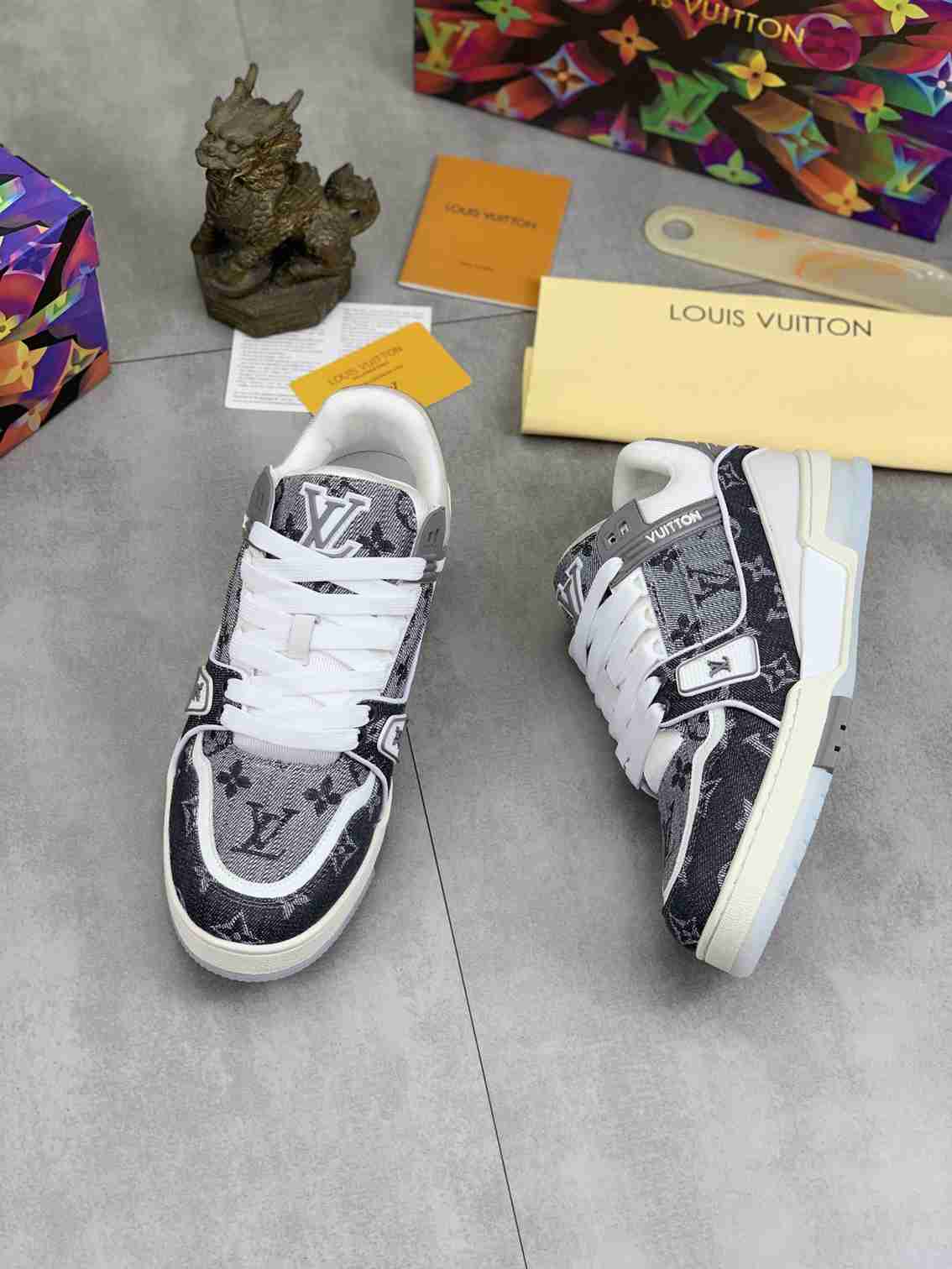 LOUIS VUITTON TRAINER