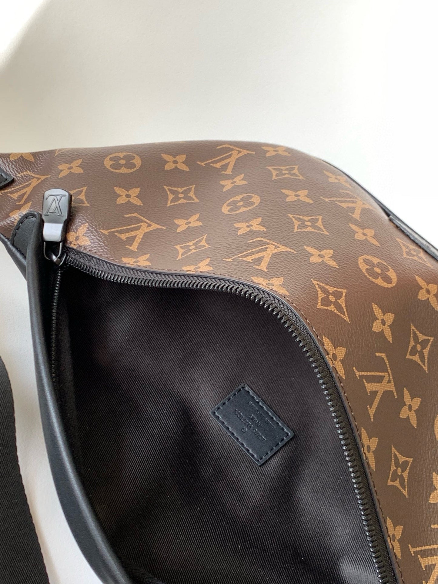 BANANE LOUIS VUITTON