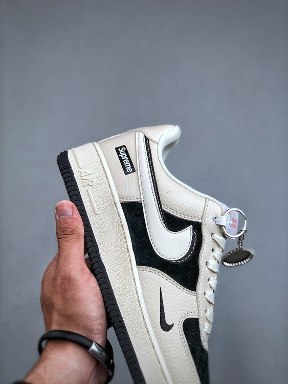 Nike Air Force 1 Low Supreme