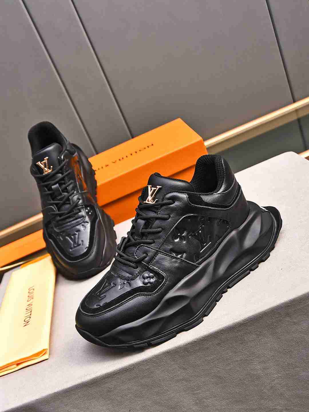 Sneaker LOUIS VUITTON NOIR