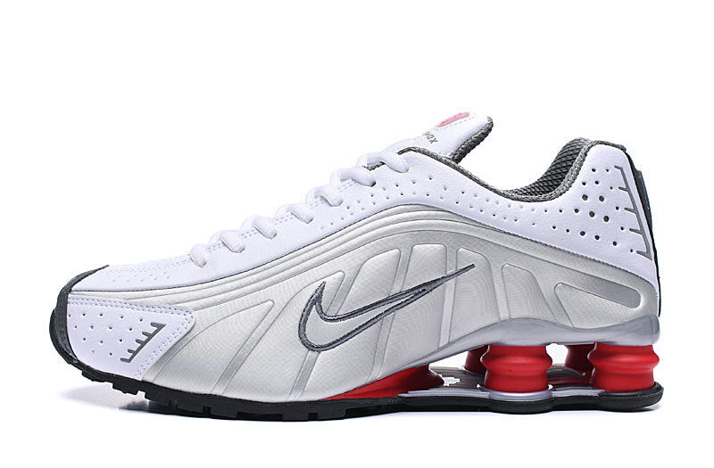 NIKE SHOX R4
