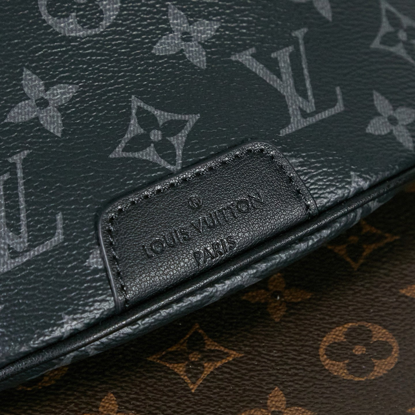 BANANE LOUIS VUITTON