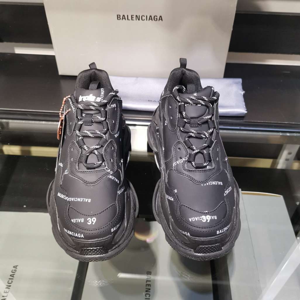 BALENCIAGA TRIPLE S x NOIR MONOGRAM