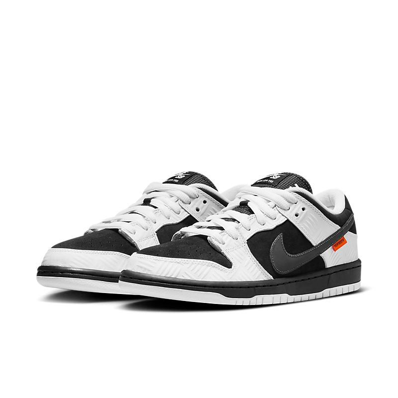 NIKE Dunk Low TIGHTBOOTH