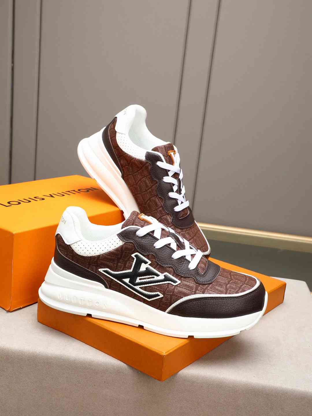 Sneaker LOUIS VUITTON MARRON CUIR SNAKE