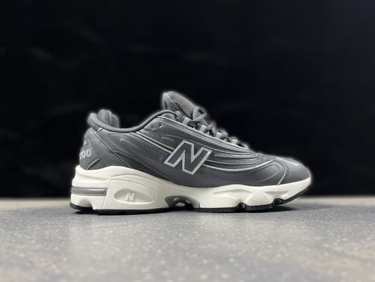 New Balance 1000JC