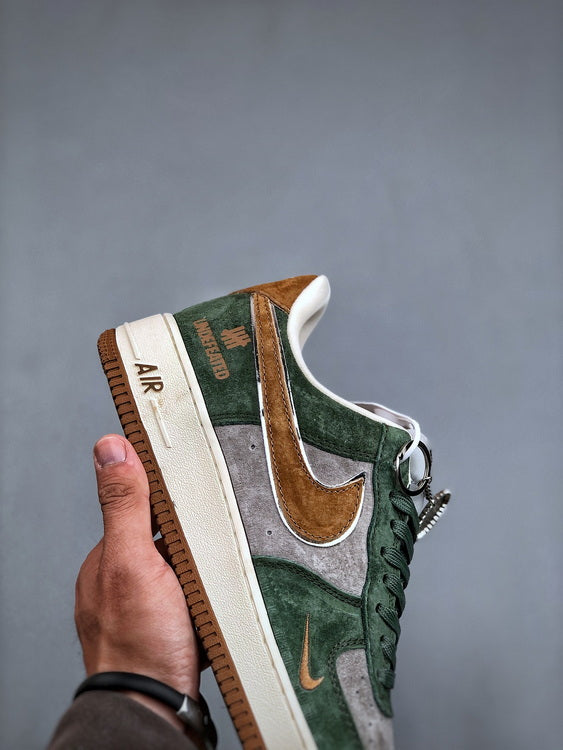 Nike Air Force 1 Low undefeated