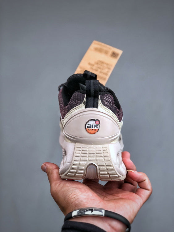 NIKE Air Max DN
