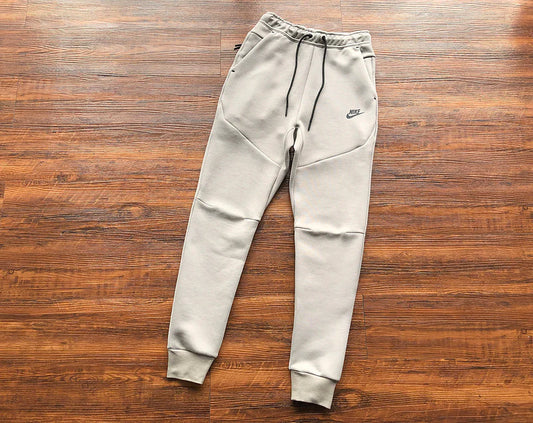 Pantalon Nike Tech Fleece x Gris olive/Pierre Enigma