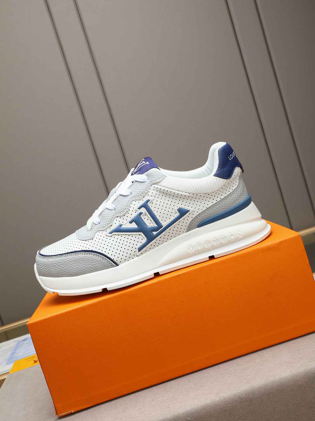 Sneaker LOUIS VUITTON BLANC LOGO BLEU