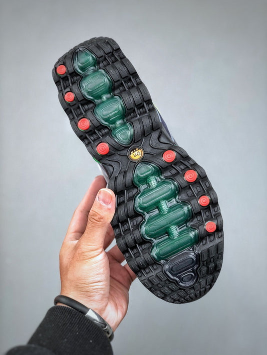 NIKE Air Max DN 8