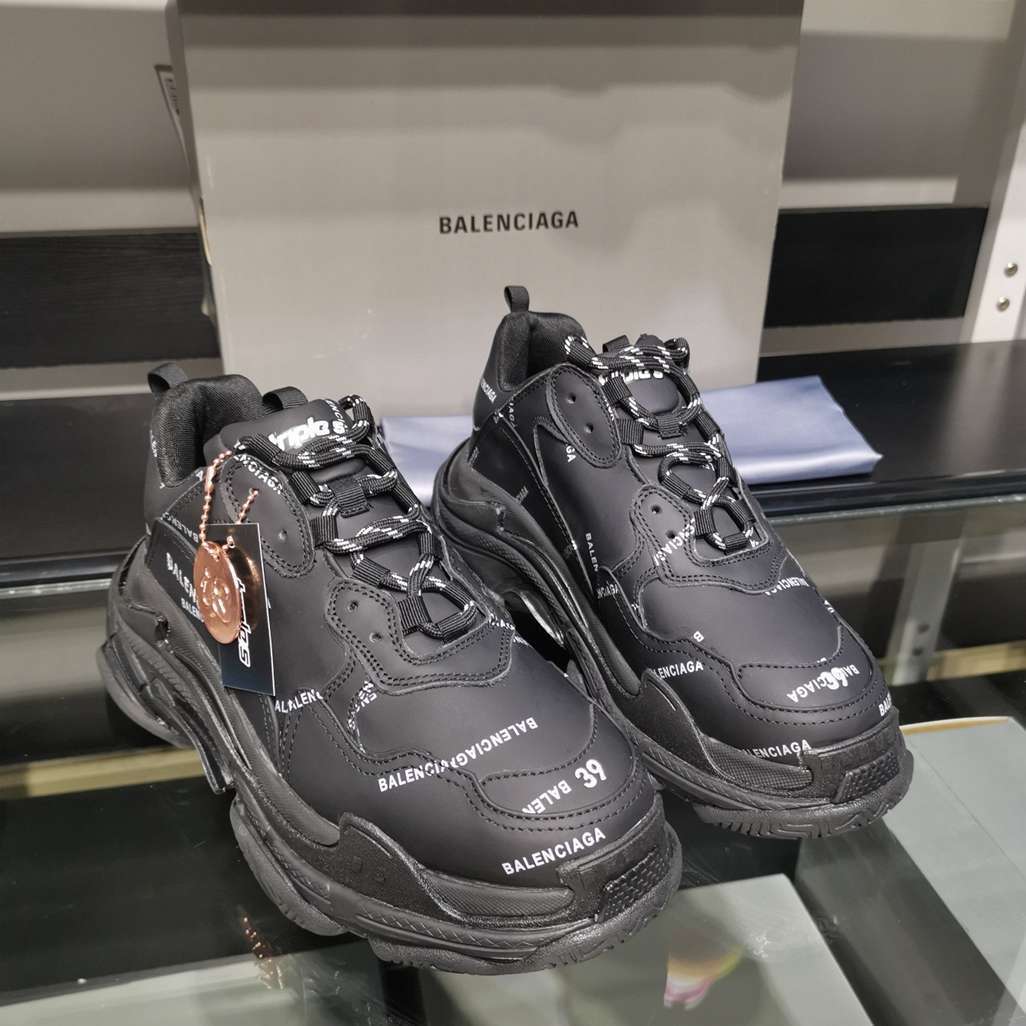 BALENCIAGA TRIPLE S x NOIR MONOGRAM