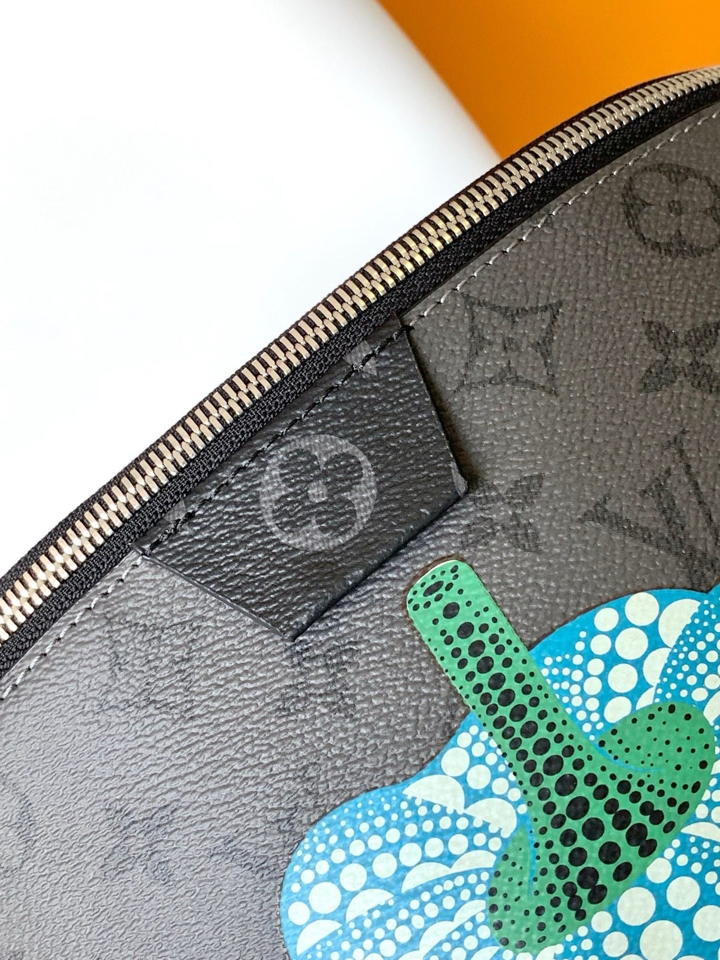 BANANE LOUIS VUITTON