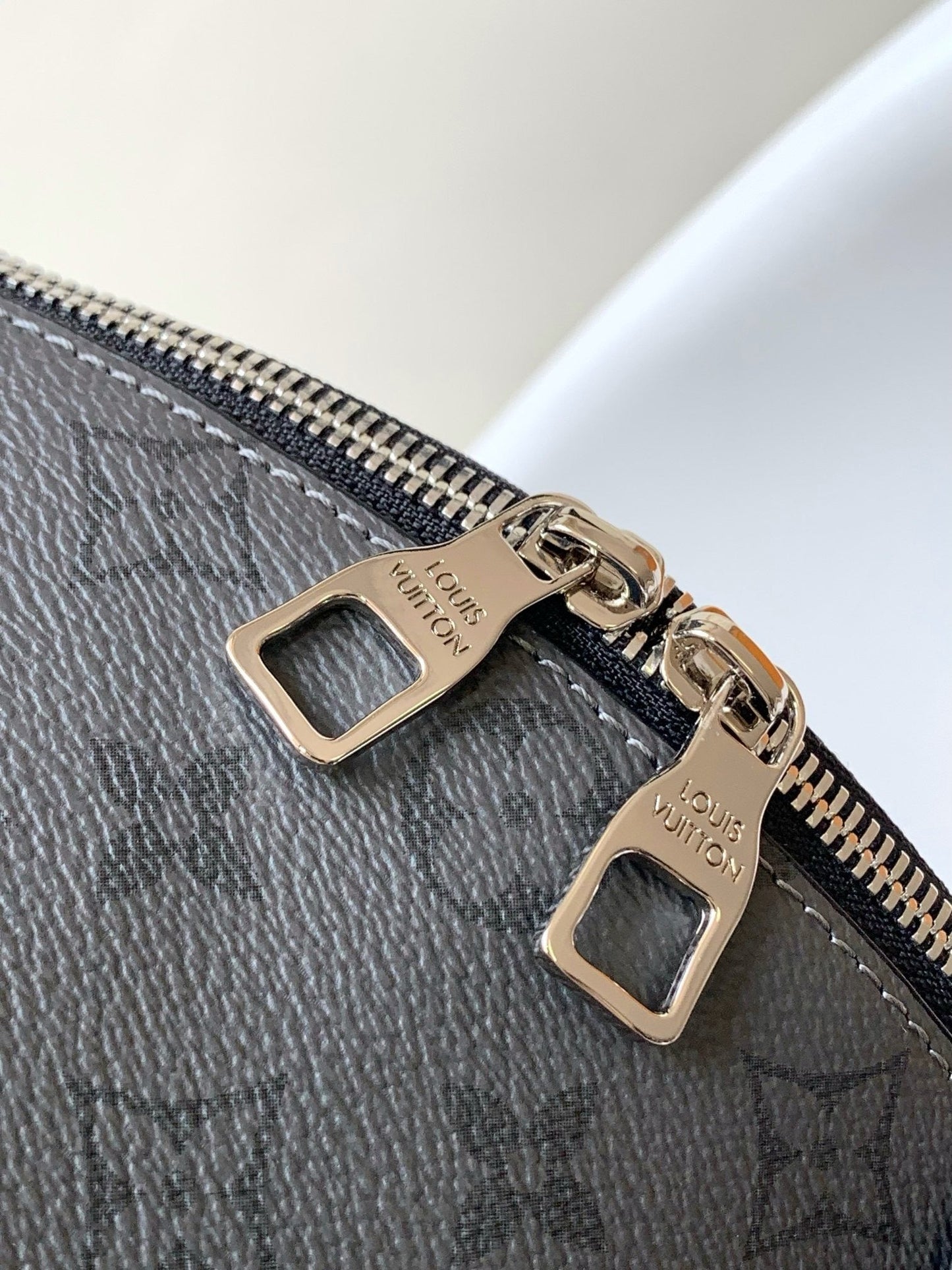 BANANE LOUIS VUITTON