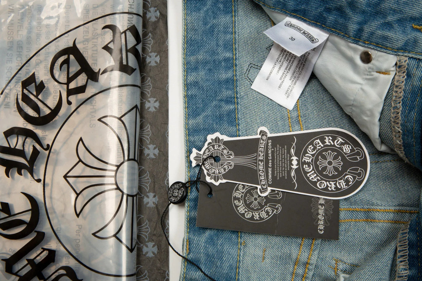 JEAN BLEU BRODÉ CHROME HEARTS SEX
