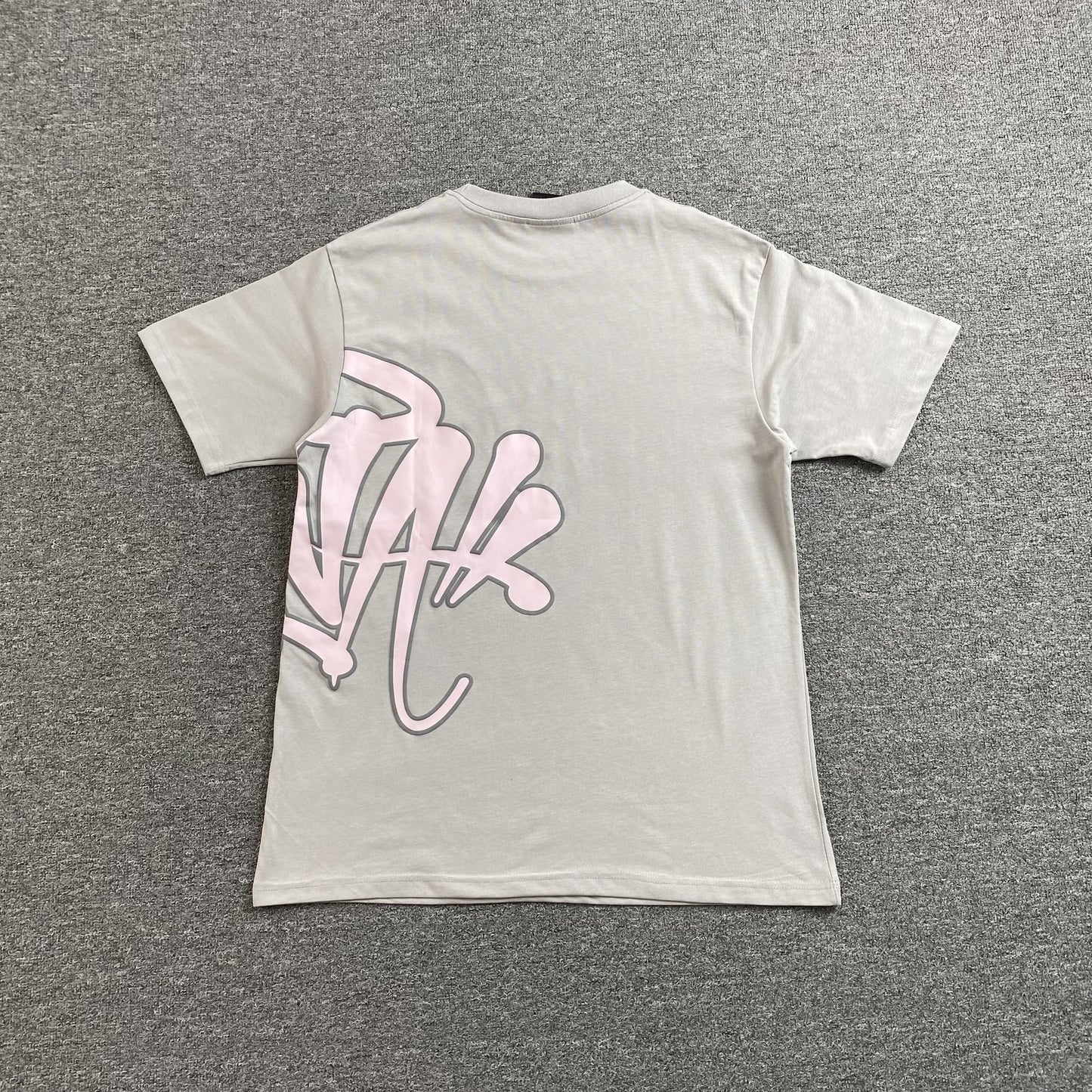 T-SHIRT SYNA WORLD GRIS ROSE