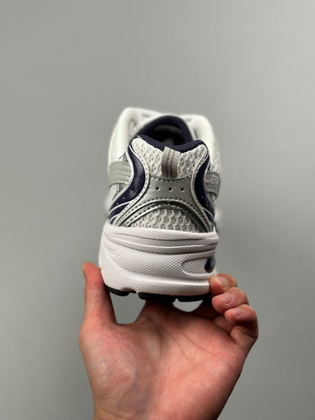 NEW BALANCE 530BA