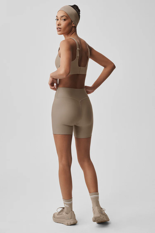 Short de yoga ALO beige